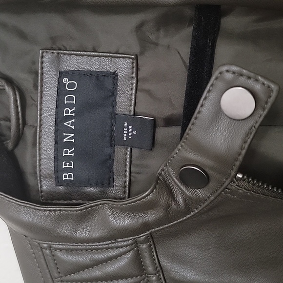 EUC Bernardo Cropped Women’s Faux Leather Jacket - Picture 10 of 16